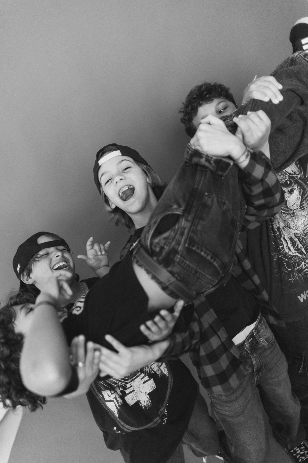 Os quatro integrantes da Riff Rock Club